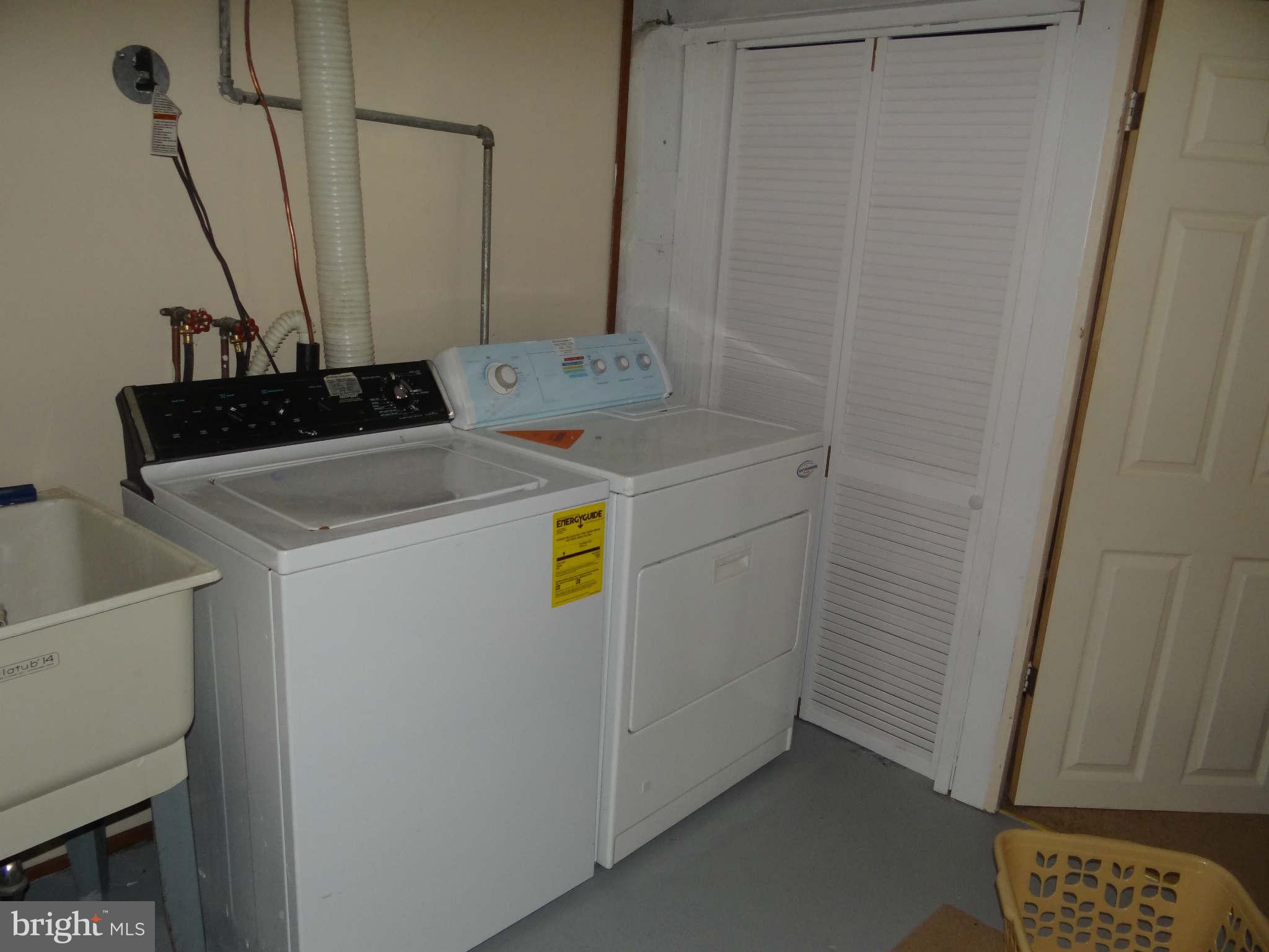 1287 Cedarcroft Road Baltimore, MD 21239 - Photo 18 of 21 Washer and Dryer