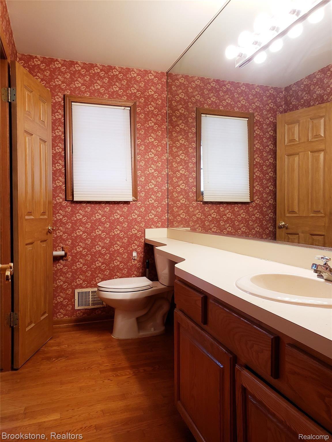 1485 Kings Pointe Road Grand Blanc, MI 48439 - Photo 11 of 38 20210110_195649.jpg