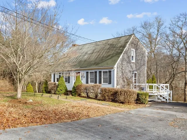 $554,000 | 19 Leonard Street, Lakeville, MA 02347