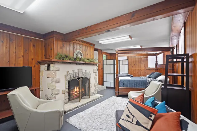 $549,000 | W198 Tombeau Boulevard, Bloomfield, WI 53128