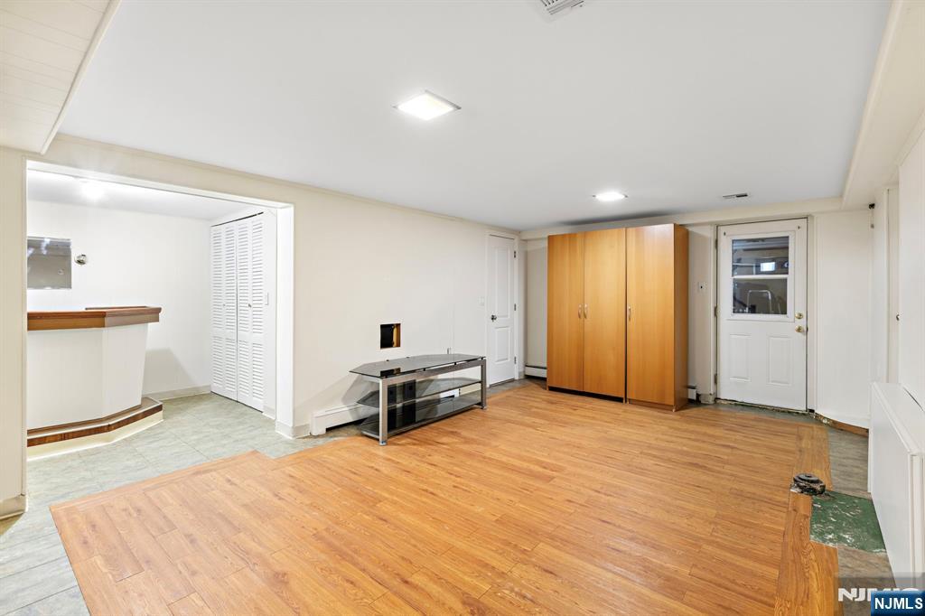 133 Cleveland Avenue Hasbrouck Heights, NJ 07604 - Photo 12 of 15