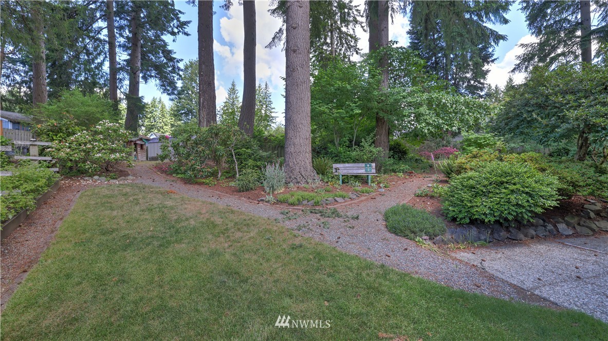 14101 148th Place Southeast Renton, WA 98059 - Photo 31 of 36 a view of a backyard with garden