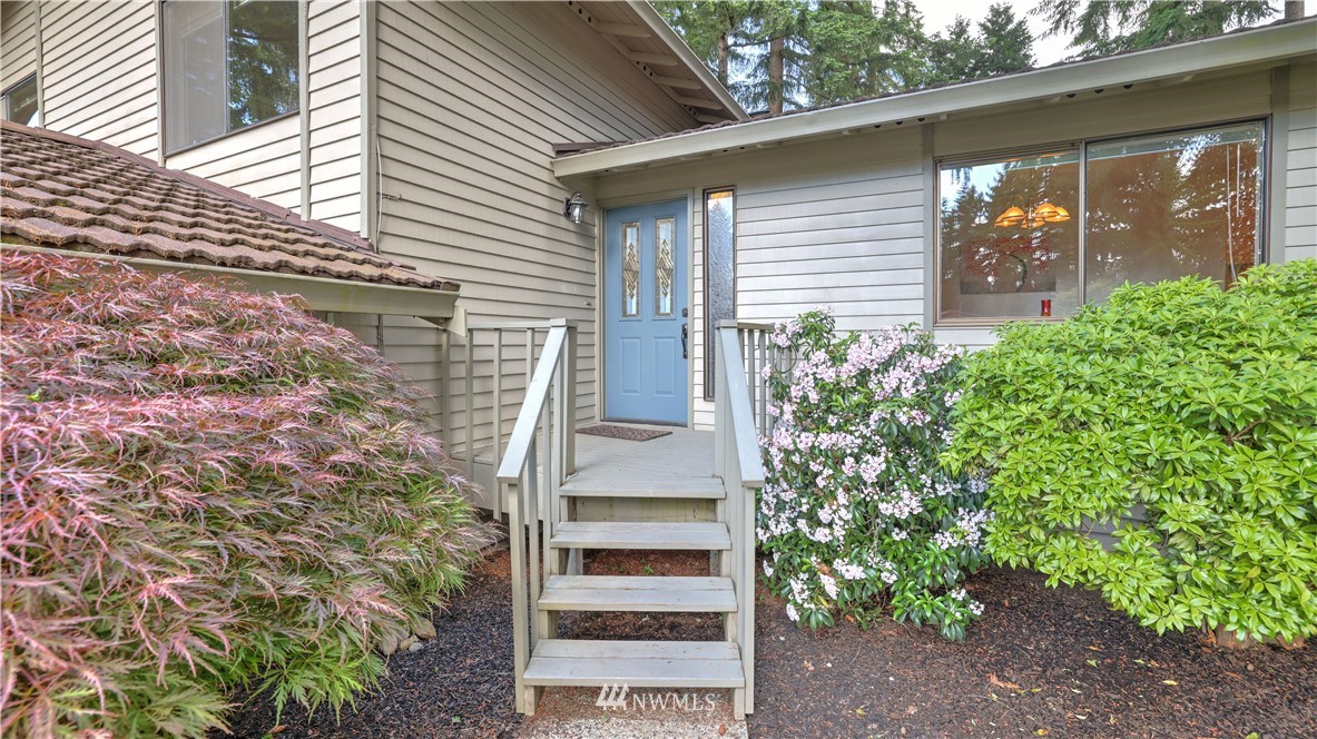 14101 148th Place Southeast Renton, WA 98059 - Photo 5 of 36 a view of outdoor space and yard