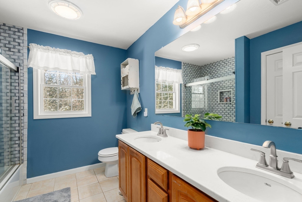 19 Preserve Way Sturbridge, MA 01566 - Photo 32 of 38