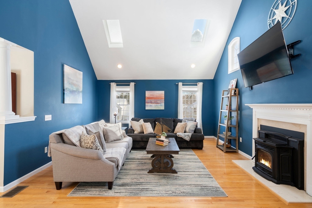 19 Preserve Way Sturbridge, MA 01566 - Photo 10 of 38