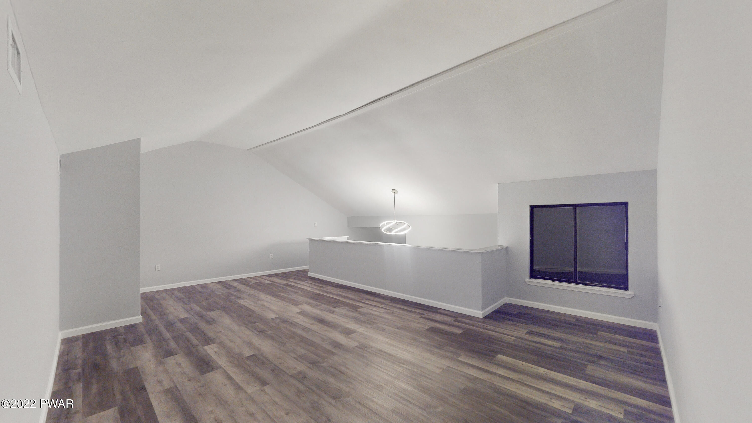 208 Falls Circle Bushkill, PA 18324 - Photo 12 of 33 Feature Photo: 3rd Floor Loft