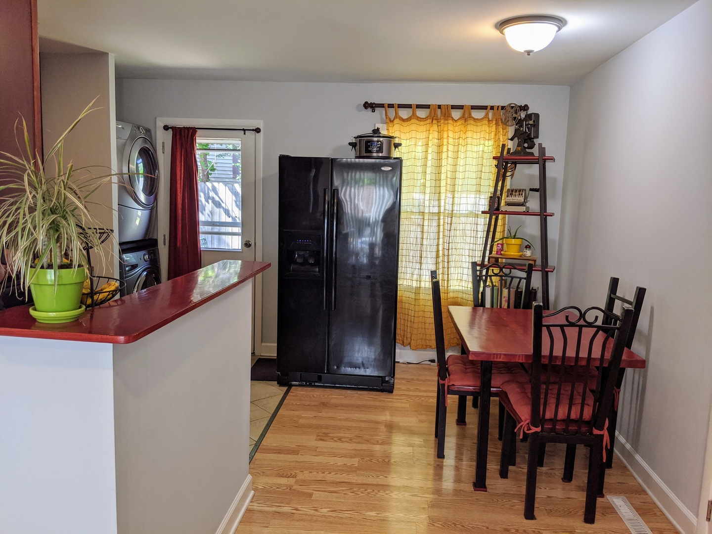 14 East Oltendorf Road Streamwood, IL 60107 - Photo 7 of 21 a dining room with furniture and window