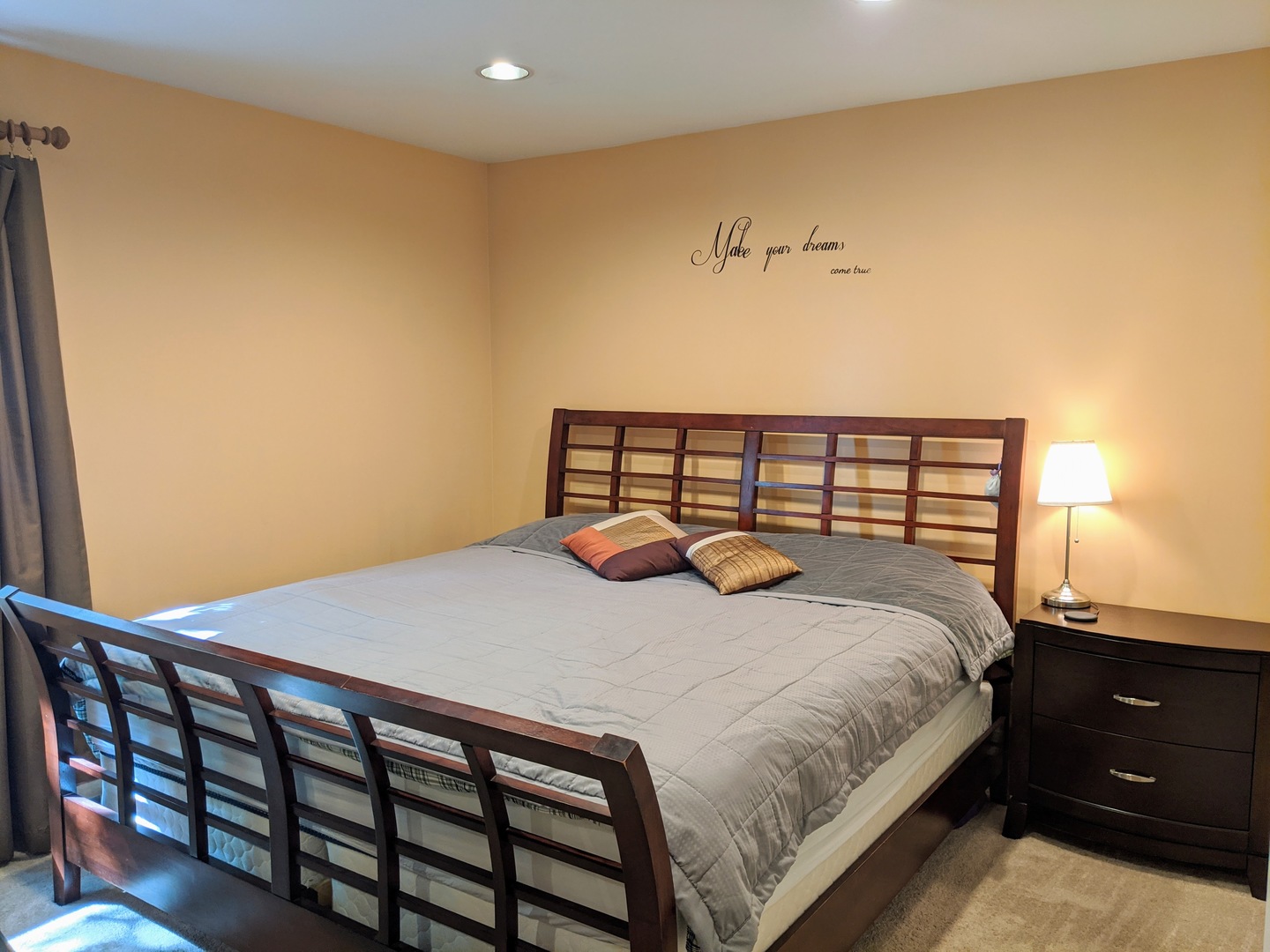14 East Oltendorf Road Streamwood, IL 60107 - Photo 10 of 21 a bedroom with a bed and with closet