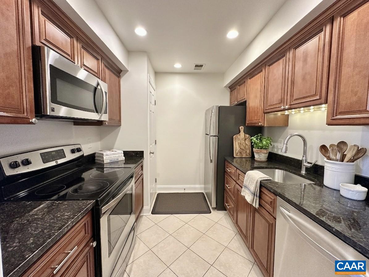 110 Turtle Creek Road, Unit 4 Charlottesville, VA 22901 - Photo 4 of 5