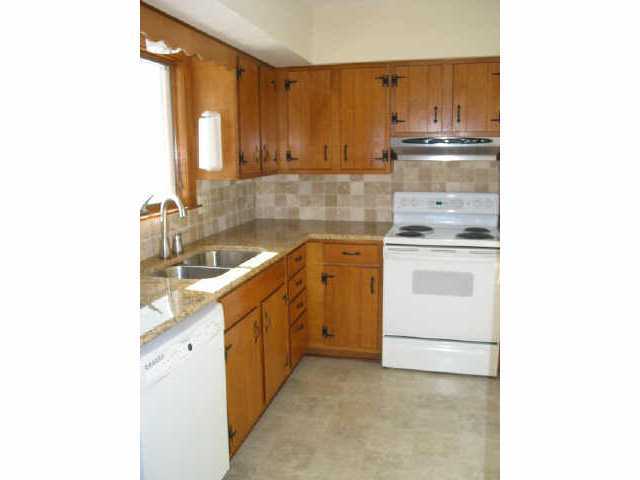 487 Riley Avenue Columbus, OH 43085 - Photo 3 of 9