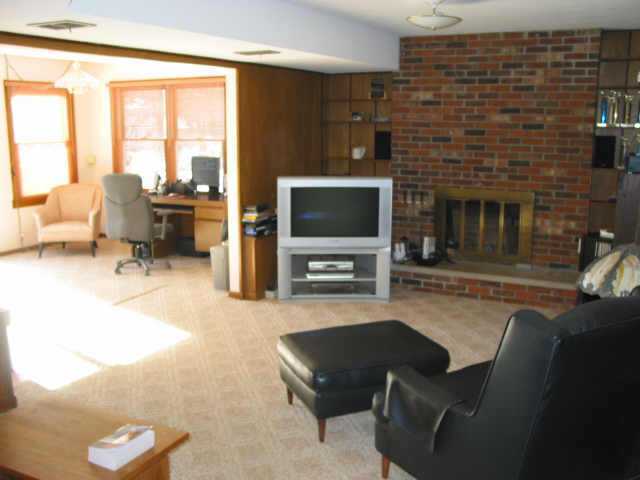 487 Riley Avenue Columbus, OH 43085 - Photo 4 of 9