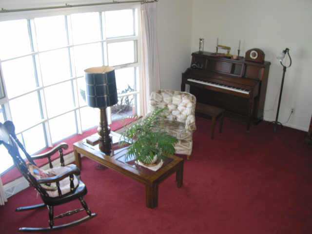 487 Riley Avenue Columbus, OH 43085 - Photo 5 of 9