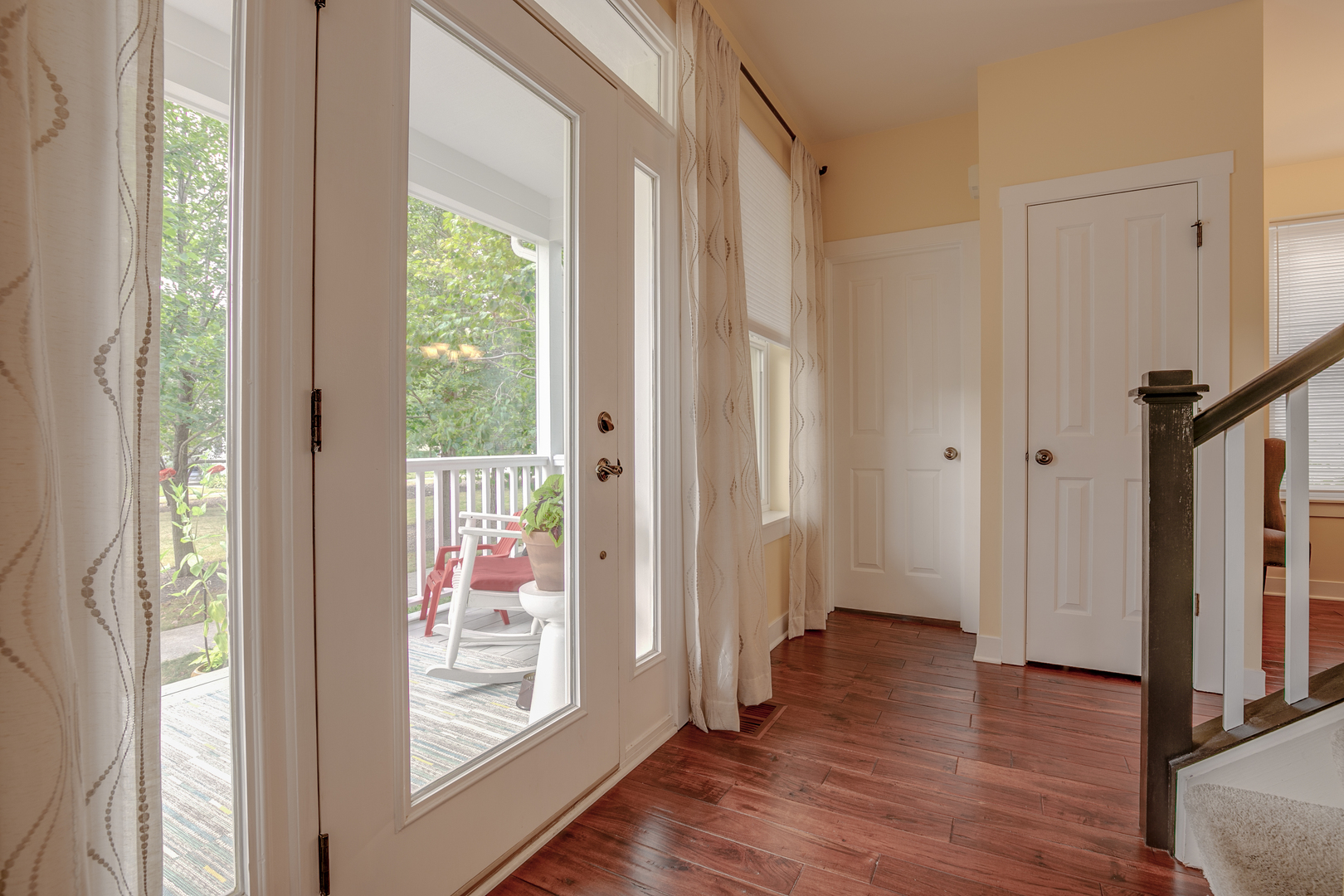 1044 Harris Road Grayslake, IL 60030 - Photo 4 of 46