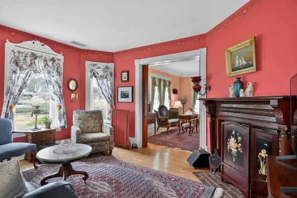$714,900 | 70 West Main Street, Northborough, MA 01532