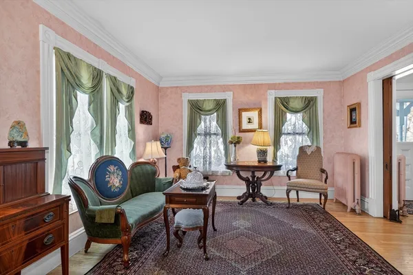 $714,900 | 70 West Main Street, Northborough, MA 01532
