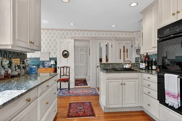 $714,900 | 70 West Main Street, Northborough, MA 01532