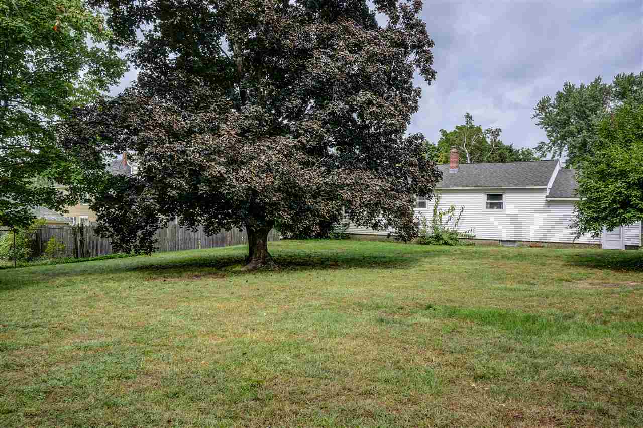 731 Howe Street Manchester, NH 03103 - Photo 2 of 11