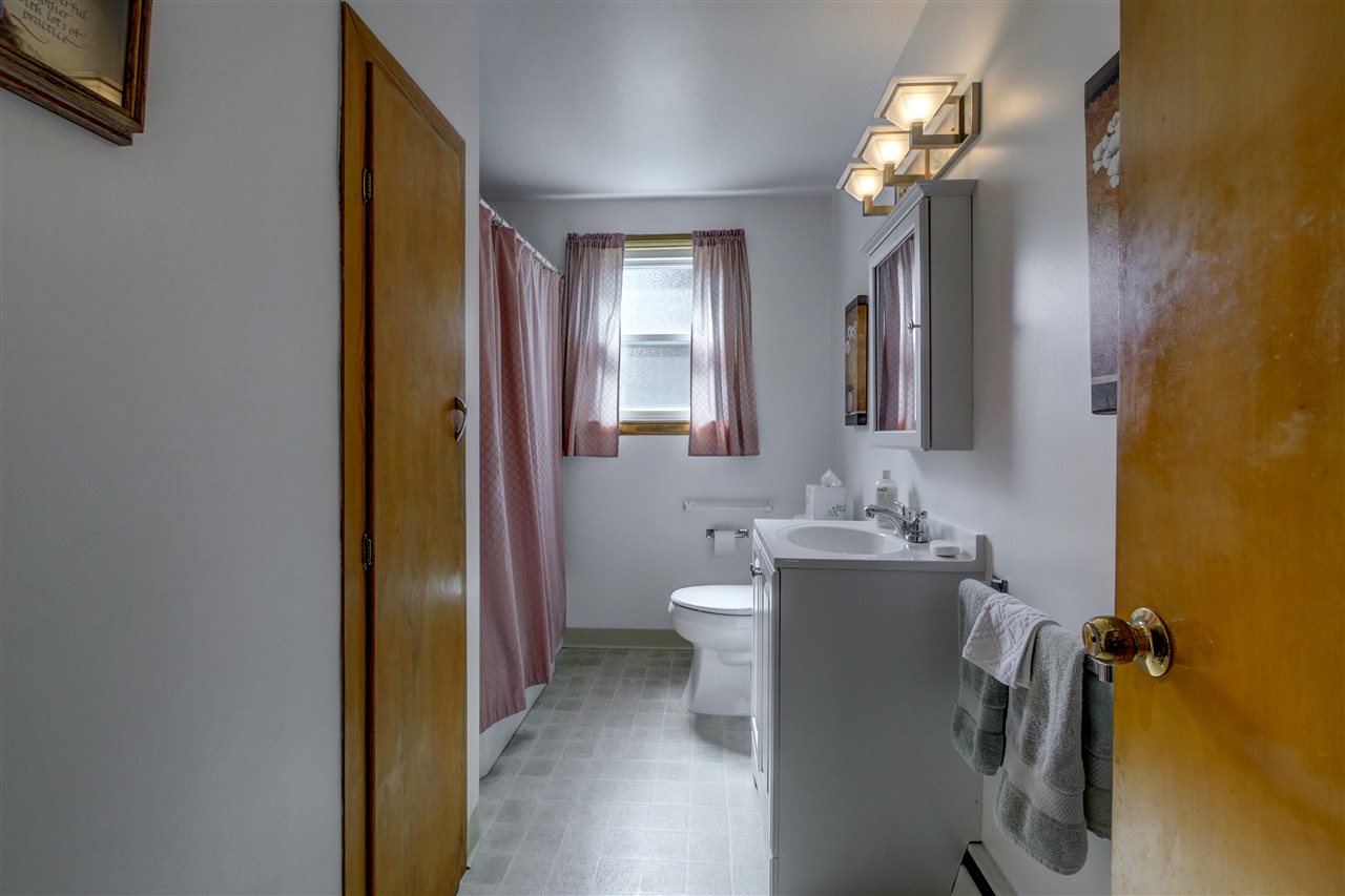731 Howe Street Manchester, NH 03103 - Photo 10 of 11