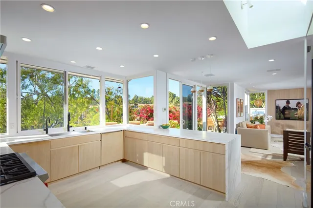 $9,295,000 | 22 Cherry Hills Lane, Newport Beach, CA 92660