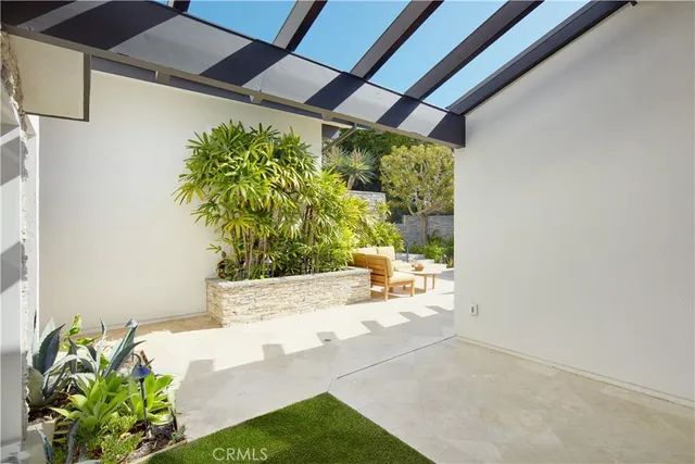 $9,295,000 | 22 Cherry Hills Lane, Newport Beach, CA 92660