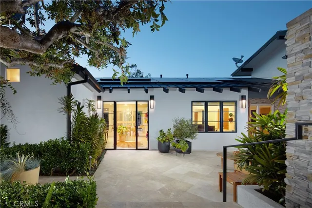 $9,295,000 | 22 Cherry Hills Lane, Newport Beach, CA 92660