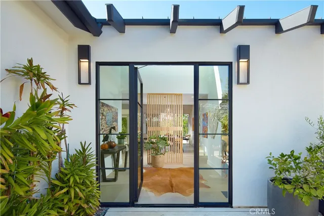 $9,295,000 | 22 Cherry Hills Lane, Newport Beach, CA 92660