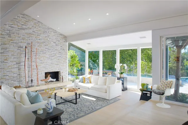 $9,295,000 | 22 Cherry Hills Lane, Newport Beach, CA 92660