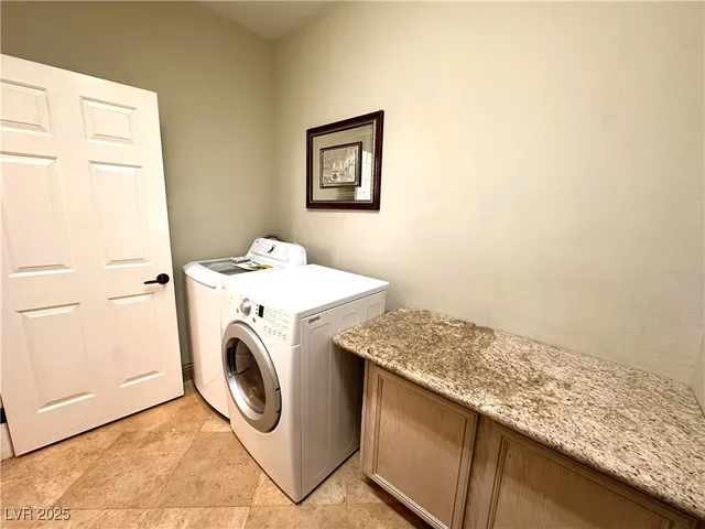 $2,450 | 271 Tayman Park Avenue, Las Vegas, NV 89148