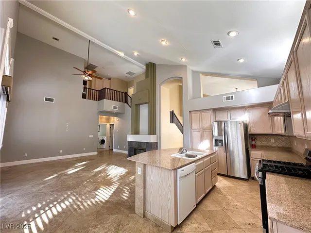 $2,450 | 271 Tayman Park Avenue, Las Vegas, NV 89148