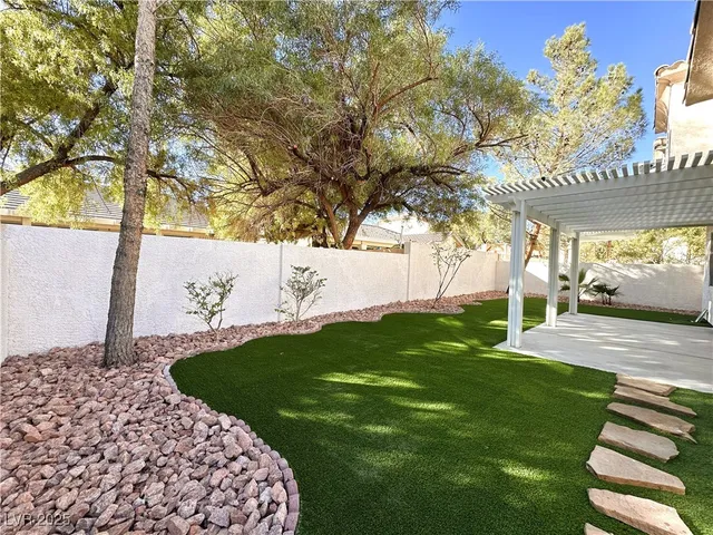 $2,450 | 271 Tayman Park Avenue, Las Vegas, NV 89148