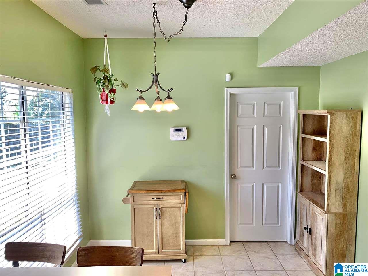143 Crestmont Lane Pelham, AL 35124 - Photo 13 of 29