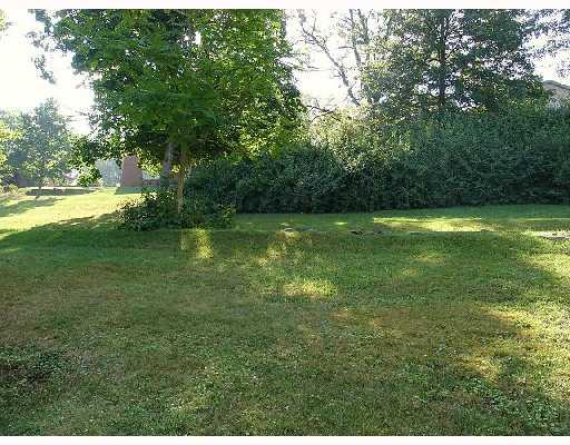 136 Galley Road Canonsburg, PA 15317 - Photo 14 of 17 Yard/Garden.