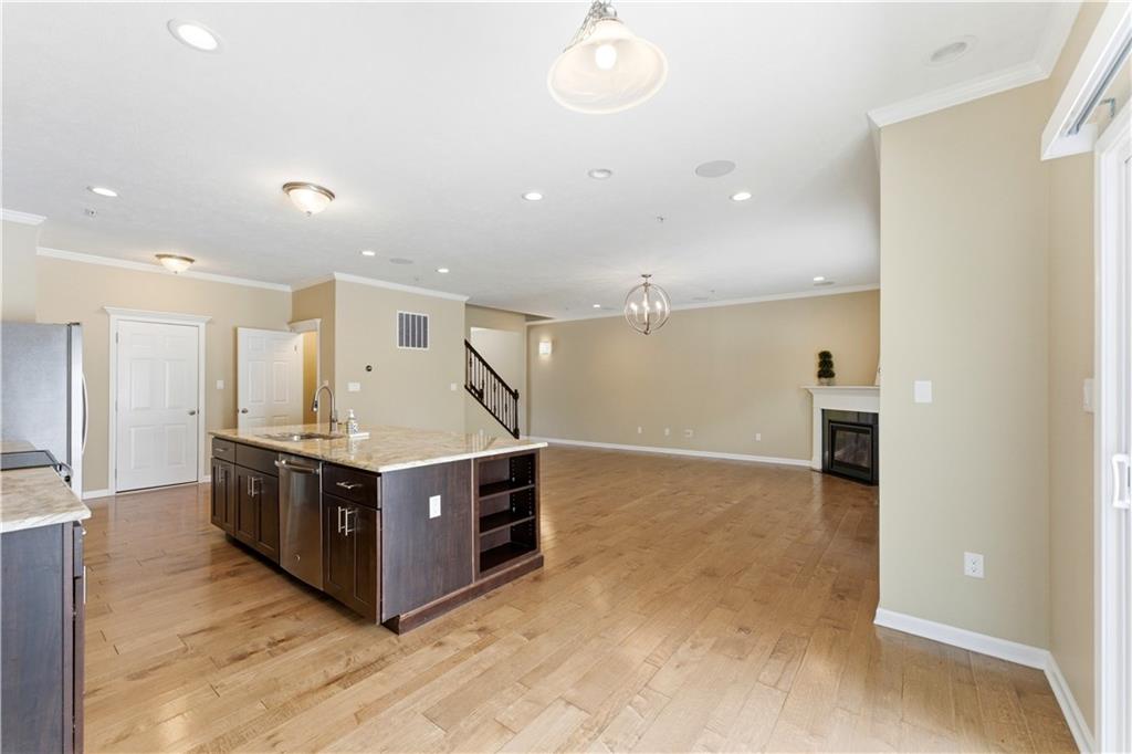340 Trinity Way Wexford, PA 15090 - Photo 5 of 45