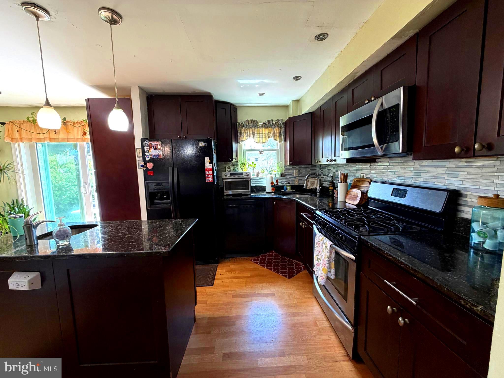 126 Dale Road Willow Grove, PA 19090 - Photo 14 of 50 Kitchen