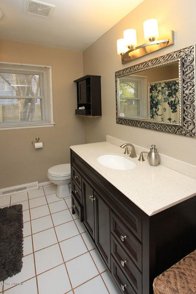 4308 Grand Prairie Road Kalamazoo, MI 49006 - Photo 9 of 18 Grand Prairie_16