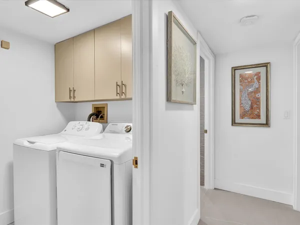 $8,500 | 120 Southeast 5th Avenue, Unit 225, Boca Raton, FL 33432