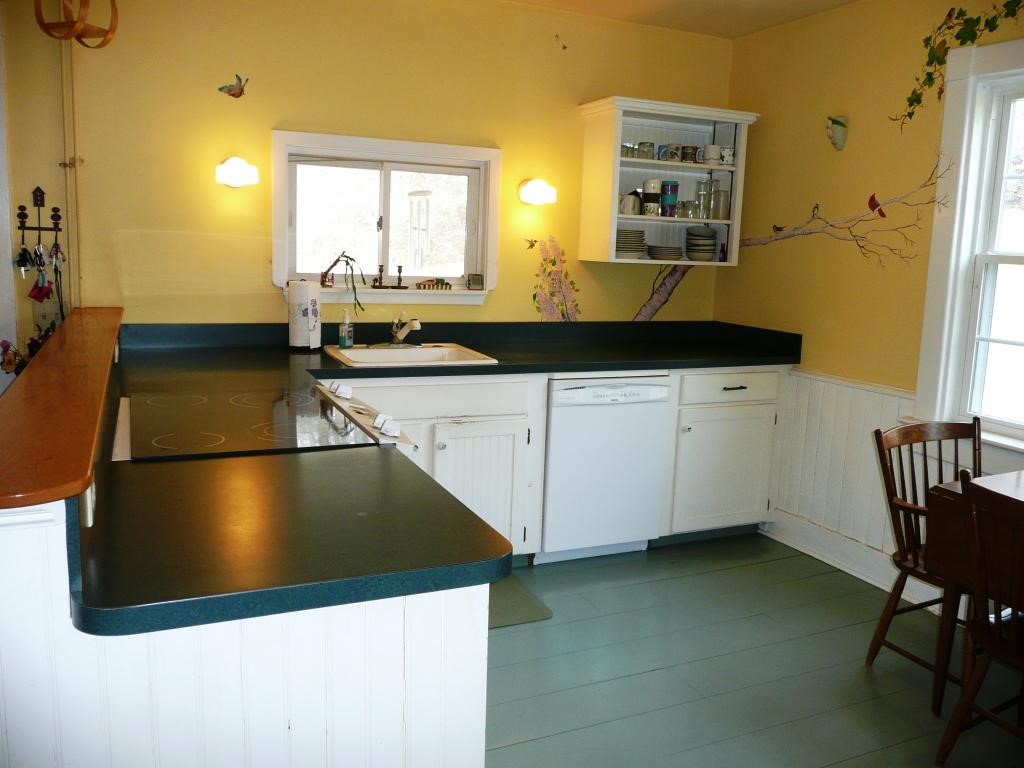1244 Braeloch Road Colchester, VT 05446 - Photo 5 of 33 Gallery Image 5