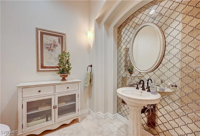 $3,500,000 | 2 Camino Barcelona Place, Henderson, NV 89011