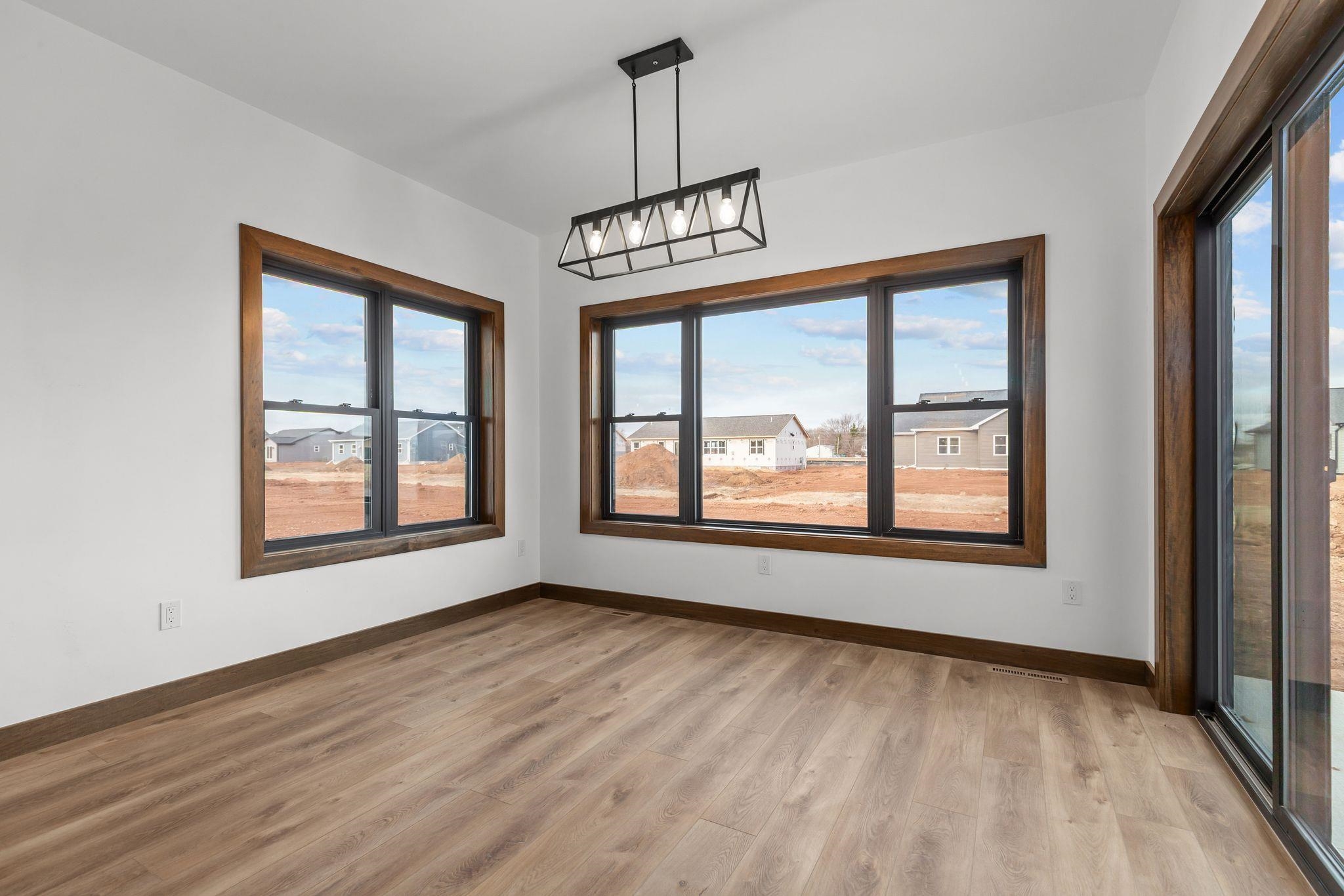 N9265 Anton Court Appleton, WI 54915 - Photo 11 of 46