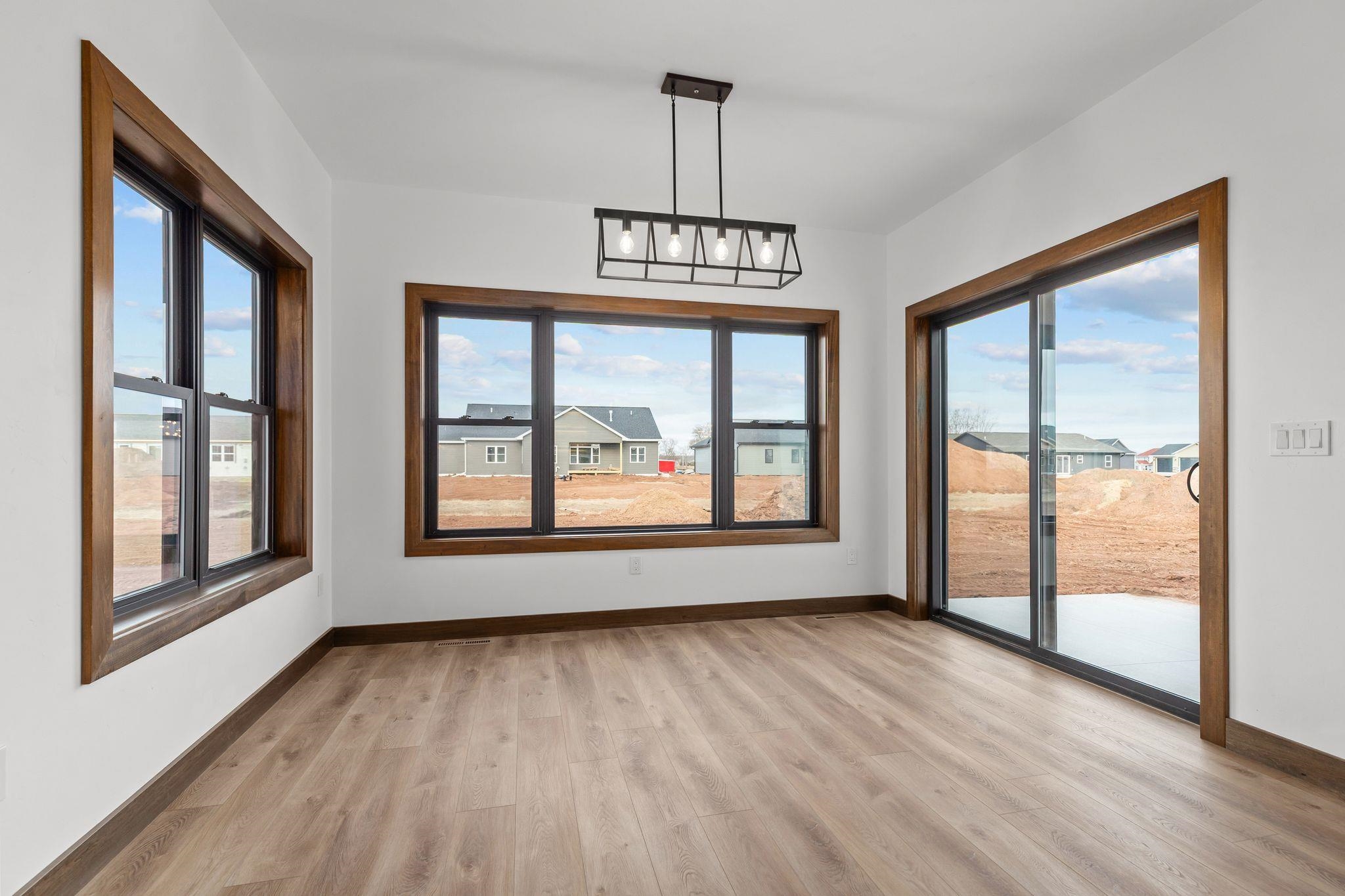 N9265 Anton Court Appleton, WI 54915 - Photo 12 of 46