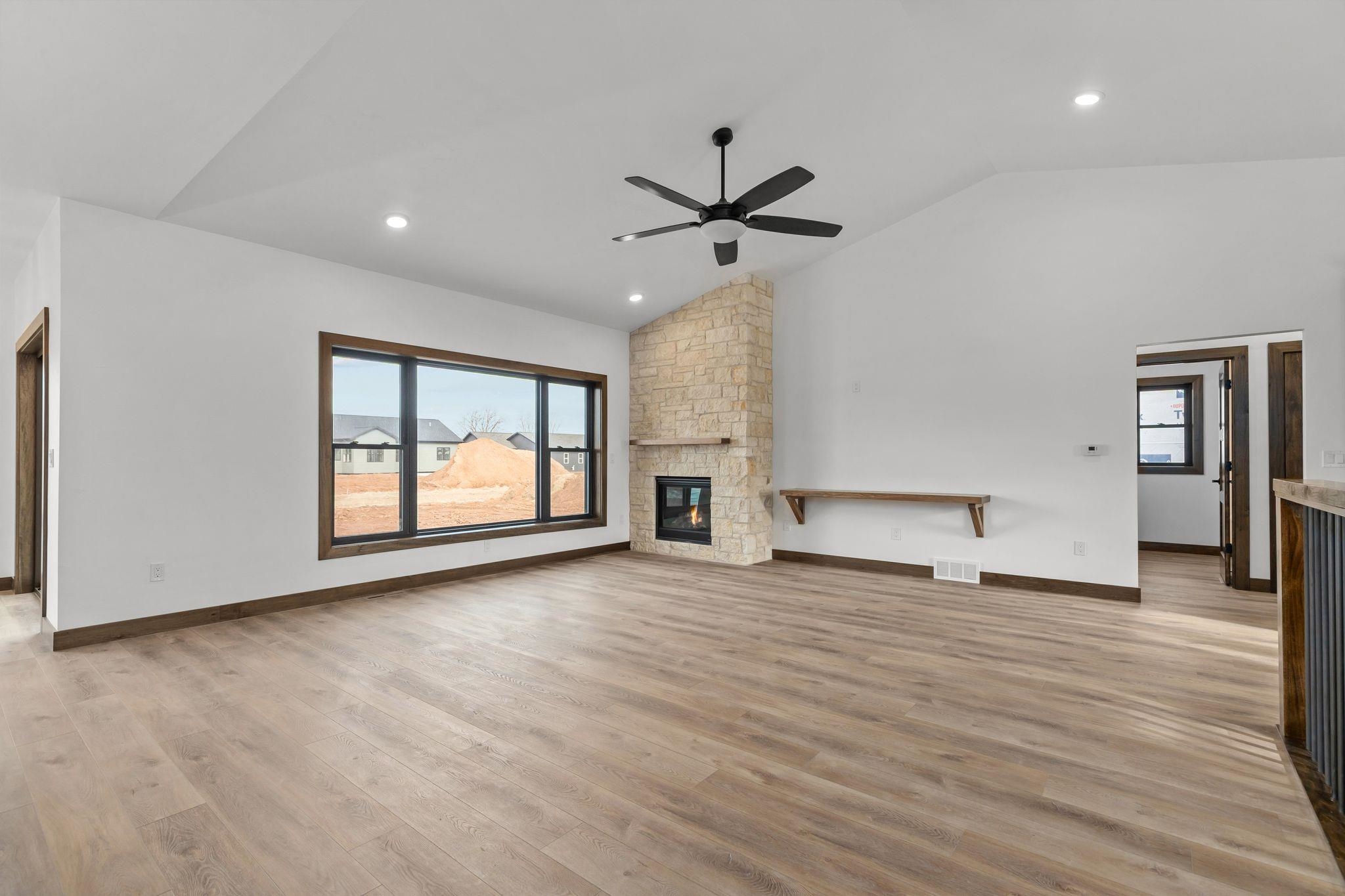 N9265 Anton Court Appleton, WI 54915 - Photo 13 of 46