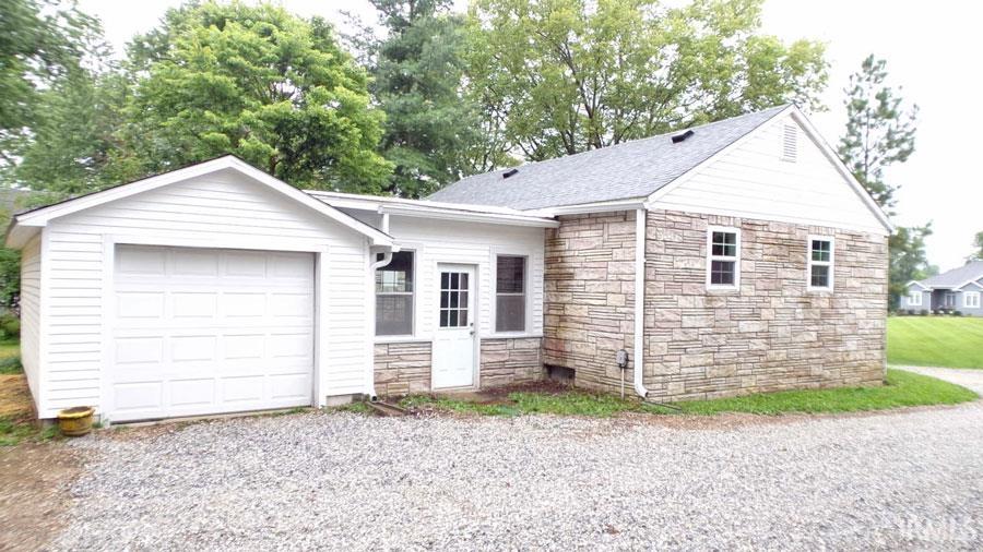 3658 Junkins Road Vincennes, IN 47591 - Photo 2 of 22 Gallery Image 2