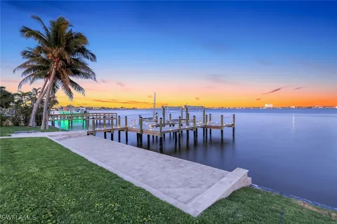 $1,485,000 | 5249 Nautilus Drive, Cape Coral, FL 33904