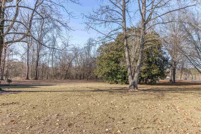 a house view with a outdoor space