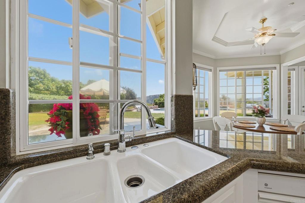 2292 Dos Lomas Fallbrook, CA 92028 - Photo 29 of 71