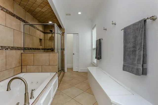 $3,000 | 306 Enid Street, Unit A, Houston, TX 77009