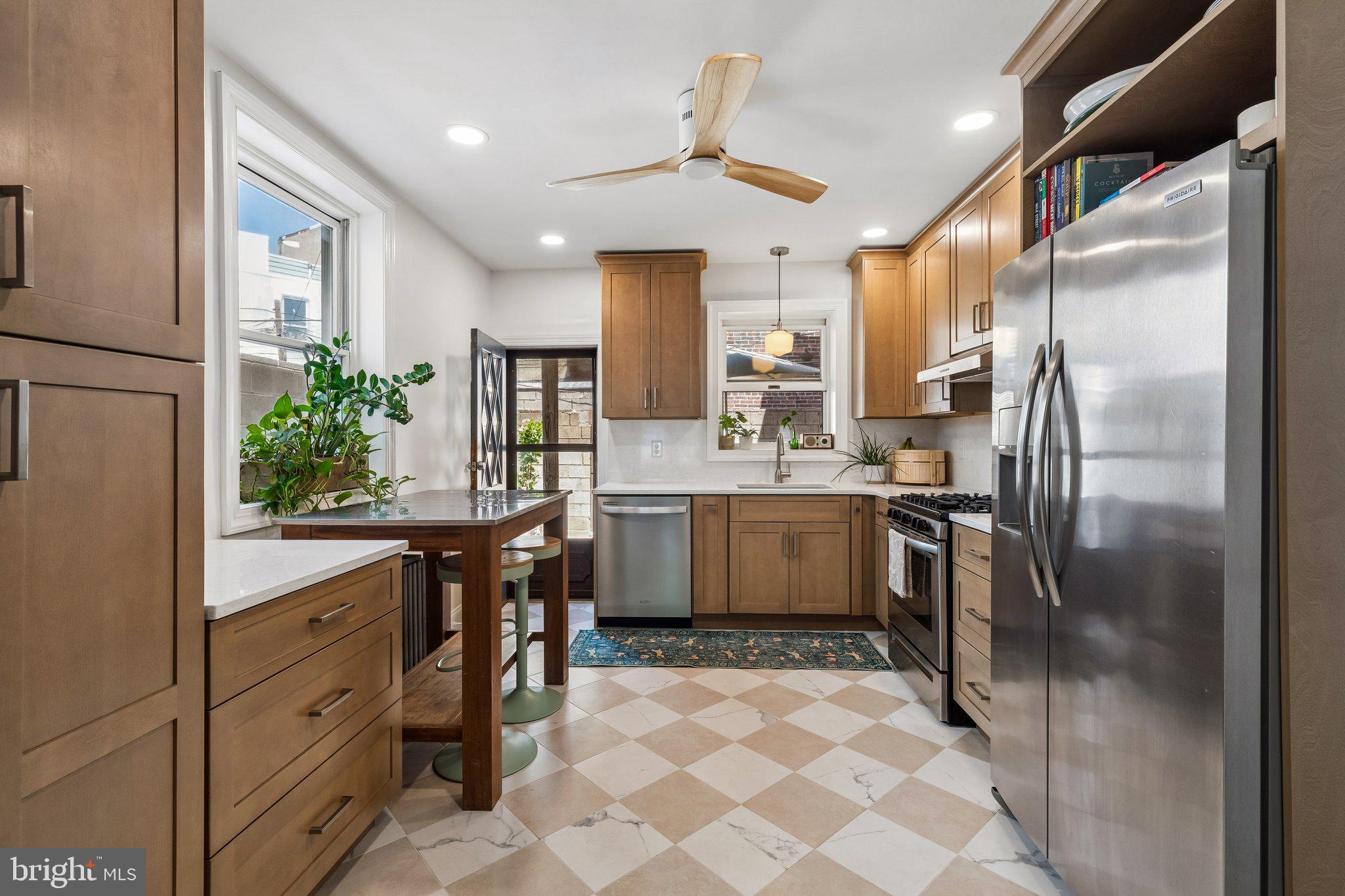 1109 Morris Street Philadelphia, PA 19148 - Photo 12 of 32 Gorgeous Renovated Kitchen