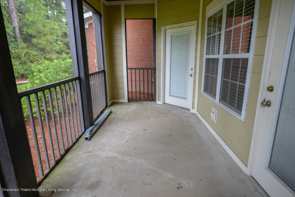 2005 Basildon Road Mount Pleasant, SC 29466 - Photo 6 of 21 Scren Porch (1 of 1)