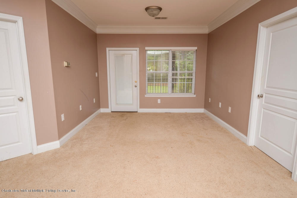 2005 Basildon Road Mount Pleasant, SC 29466 - Photo 9 of 21 LR (1 of 1)