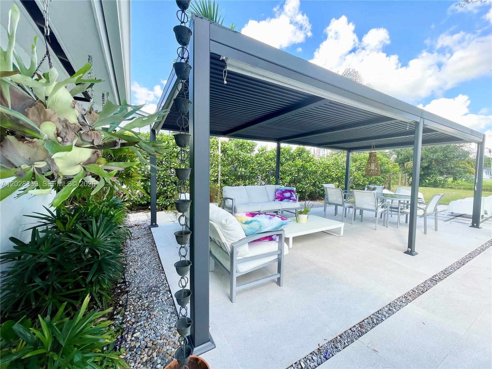 9121 Southwest 85th Street Miami, FL 33173 - Photo 39 of 52